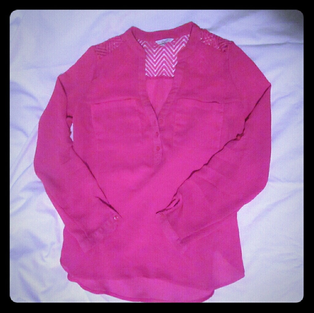Candie's top.